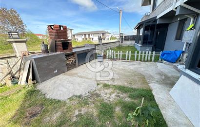 Karasu Sahilinde | Havuzlu Sitede | 4+1 Triplex Köşe Villa |