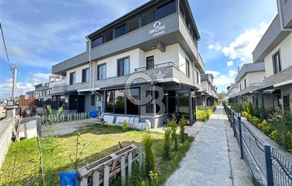 Karasu Sahilinde | Havuzlu Sitede | 4+1 Triplex Köşe Villa |