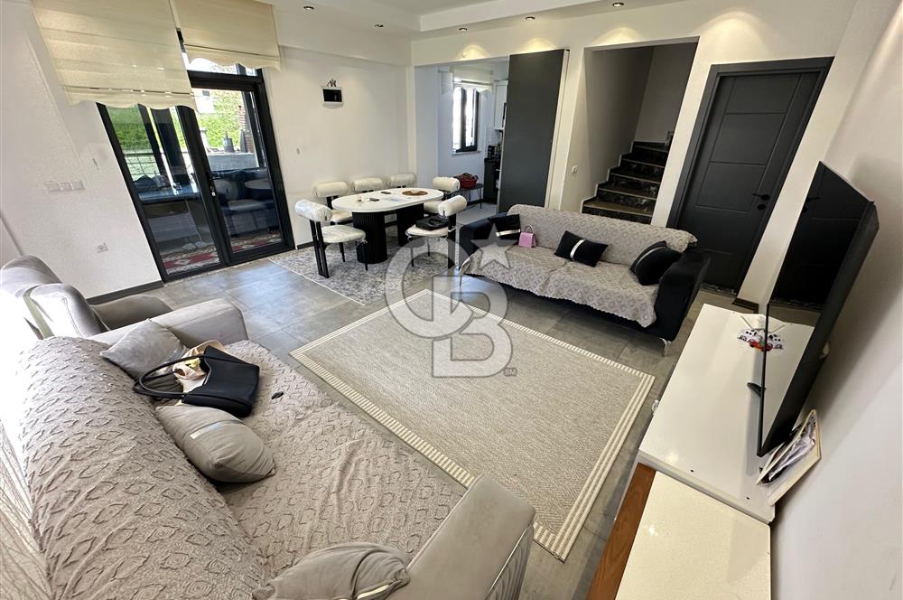 Karasu Sahilinde | Havuzlu Sitede | 4+1 Triplex Köşe Villa |