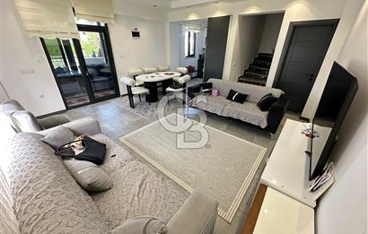 Karasu Sahilinde | Havuzlu Sitede | 4+1 Triplex Köşe Villa |
