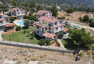 SEYDİKEMER KARADERE'DE DENİZ MANZARALI SATILIK 5+1 TRİPLEX VİLLA - 8 - 346761