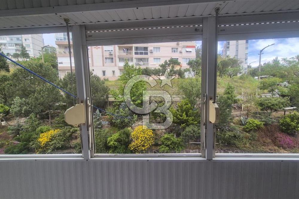 İZKENT'TE KÖRFEZ MANZARALI,MASRAFSIZ,TAŞINMAYA HAZIR SATILIK 2+1