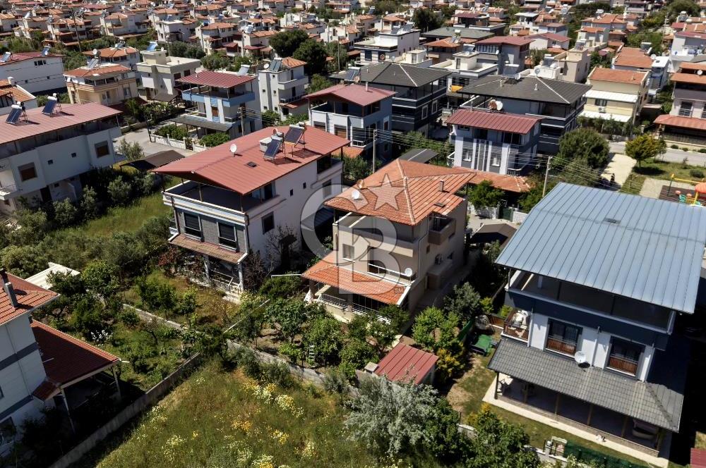 SEFERİHİSAR CUMHURİYET MAHALLESİN'DE SATILIK 4+1 VİLLA 