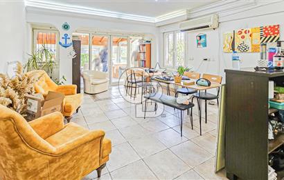 Kuşadası Candan Tarhan Blv'de Satılık 5+2 Villa (Konut+Ticari)