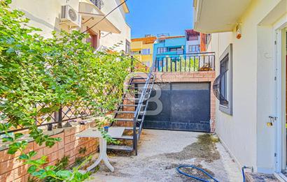 Kuşadası Candan Tarhan Blv'de Satılık 5+2 Villa (Konut+Ticari)