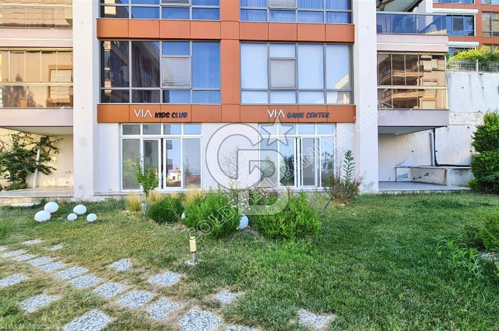 Kuşadasında Prestijli Residenceda Lüks Eşyalı Kiralık 3+1 Daire
