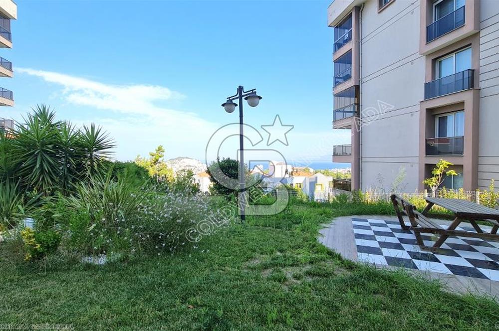 Kuşadasında Prestijli Residenceda Lüks Eşyalı Kiralık 3+1 Daire