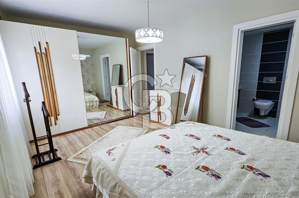 Kuşadasında Prestijli Residenceda Lüks Eşyalı Kiralık 3+1 Daire