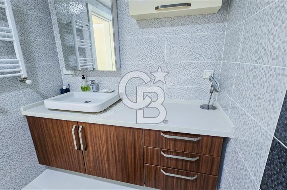 Kuşadasında Prestijli Residenceda Lüks Eşyalı Kiralık 3+1 Daire