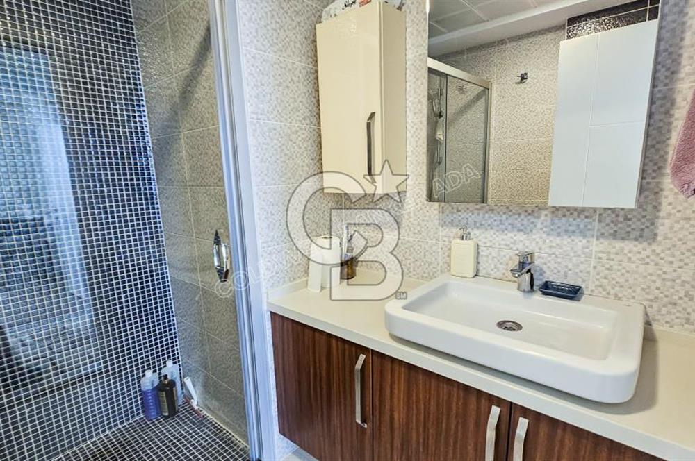Kuşadasında Prestijli Residenceda Lüks Eşyalı Kiralık 3+1 Daire