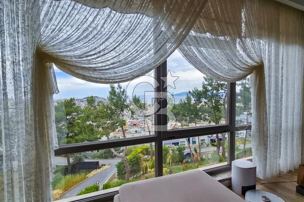 Kuşadasında Prestijli Residenceda Lüks Eşyalı Kiralık 3+1 Daire