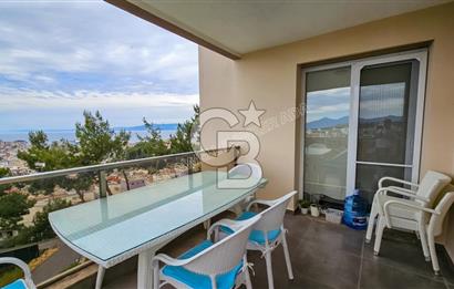 Kuşadasında Prestijli Residenceda Lüks Eşyalı Kiralık 3+1 Daire
