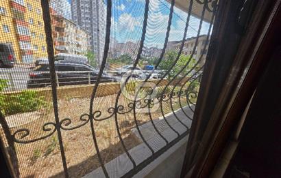 Aile Apartmanında Ferah 1+1 Giriş Kat Daire