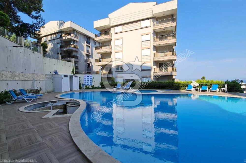 Kuşadasında Prestijli Residenceda Lüks Eşyalı Kiralık 3+1 Daire