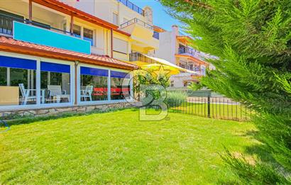 Kuşadası Candan Tarhan Blv'de Satılık 5+2 Villa (Konut+Ticari)