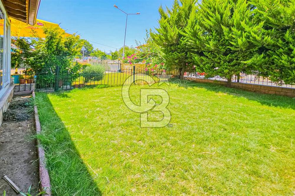 Kuşadası Candan Tarhan Blv'de Satılık 5+2 Villa (Konut+Ticari)