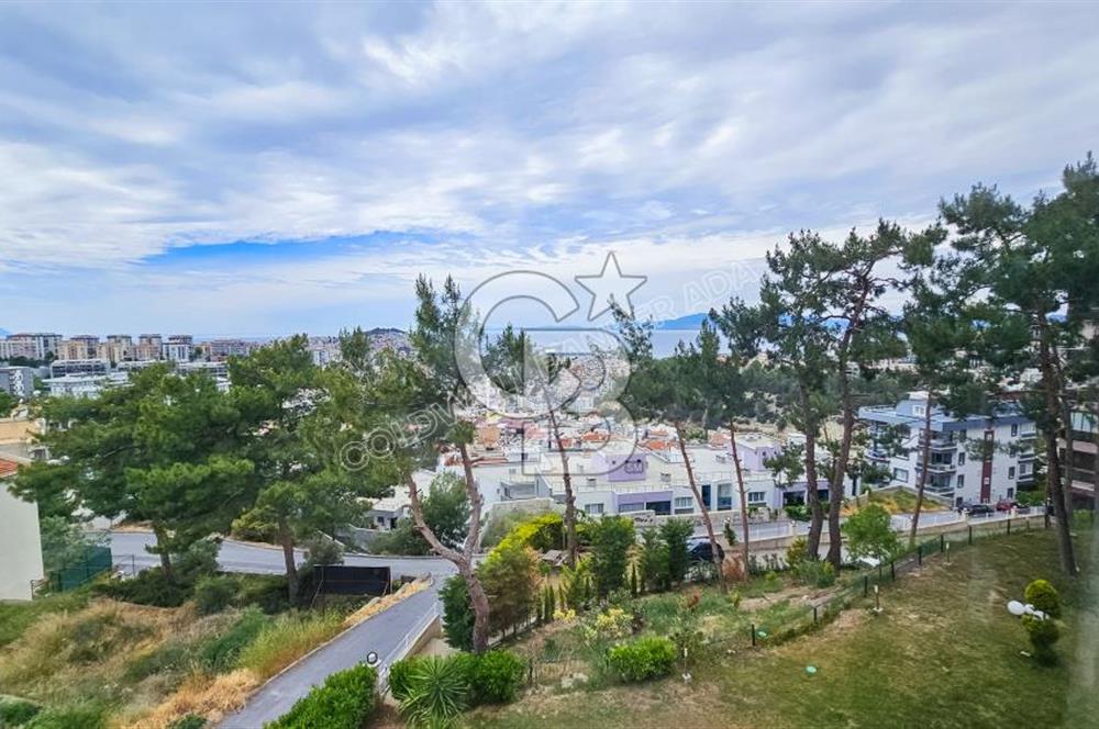 Kuşadasında Prestijli Residenceda Lüks Eşyalı Kiralık 3+1 Daire