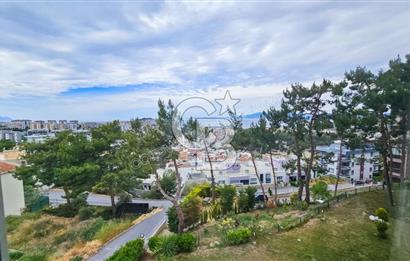Kuşadasında Prestijli Residenceda Lüks Eşyalı Kiralık 3+1 Daire