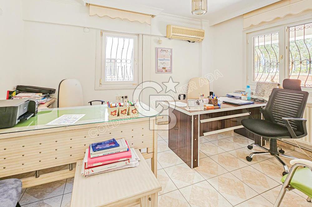 Kuşadası Candan Tarhan Blv'de Satılık 5+2 Villa (Konut+Ticari)