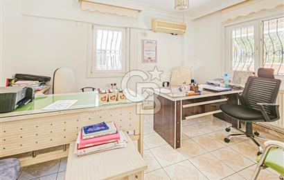 Kuşadası Candan Tarhan Blv'de Satılık 5+2 Villa (Konut+Ticari)
