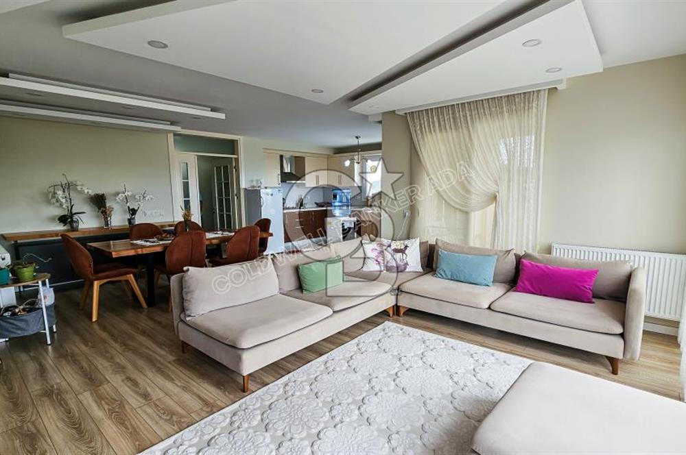Kuşadasında Prestijli Residenceda Lüks Eşyalı Kiralık 3+1 Daire