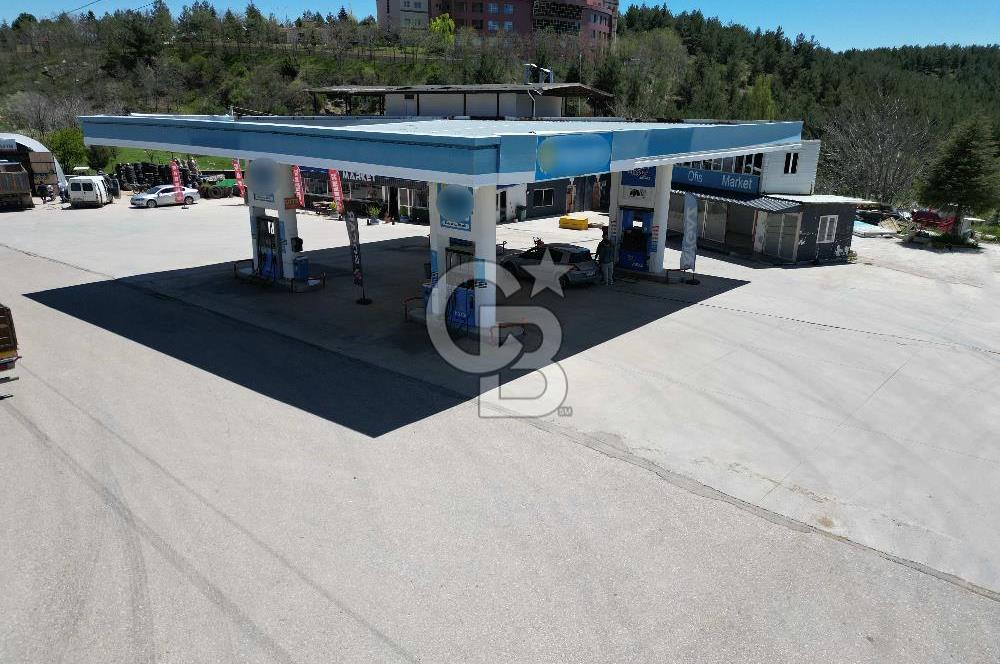 3.363 m² DEV TİCARİ ALAN: AKARYAKIT ,RESTAURANT VE TELEFERİK...