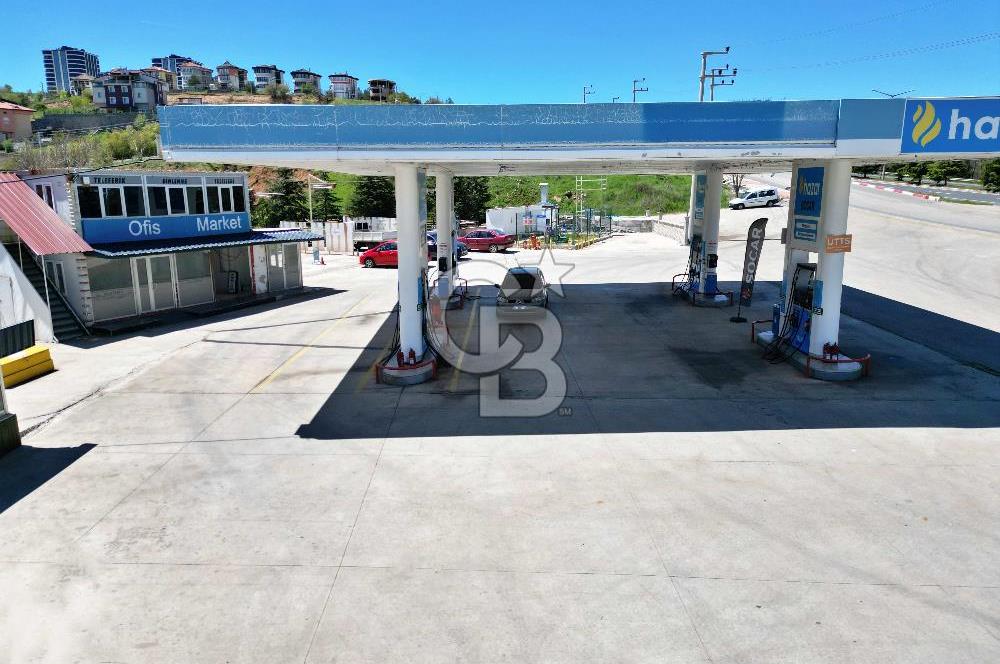 3.363 m² DEV TİCARİ ALAN: AKARYAKIT ,RESTAURANT VE TELEFERİK...