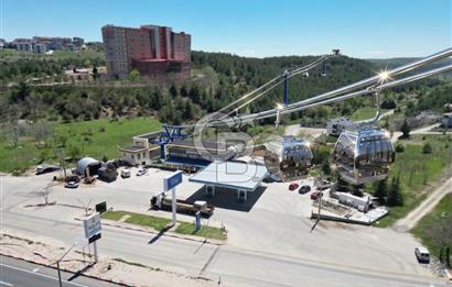 3.363 m² DEV TİCARİ ALAN: AKARYAKIT ,RESTAURANT VE TELEFERİK...