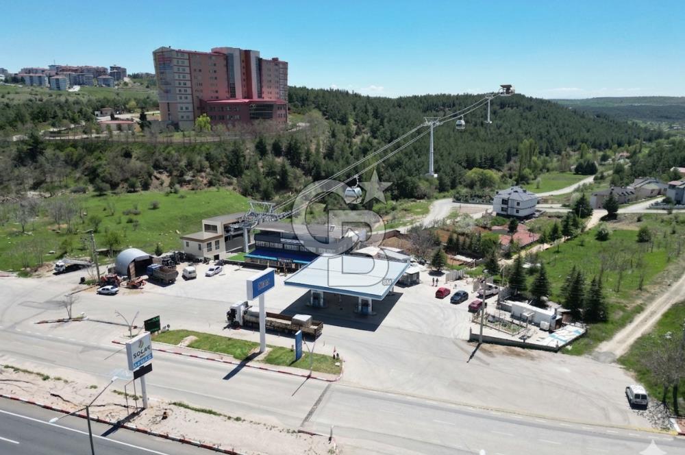 3.363 m² DEV TİCARİ ALAN: AKARYAKIT ,RESTAURANT VE TELEFERİK...