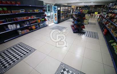 3.363 m² DEV TİCARİ ALAN: AKARYAKIT ,RESTAURANT VE TELEFERİK...