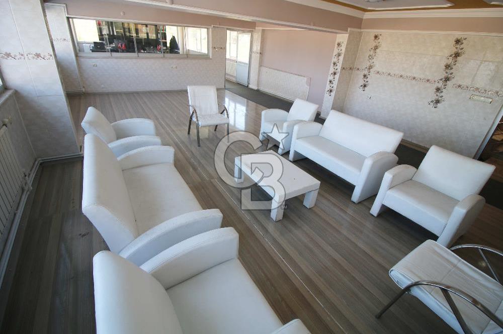 3.363 m² DEV TİCARİ ALAN: AKARYAKIT ,RESTAURANT VE TELEFERİK...