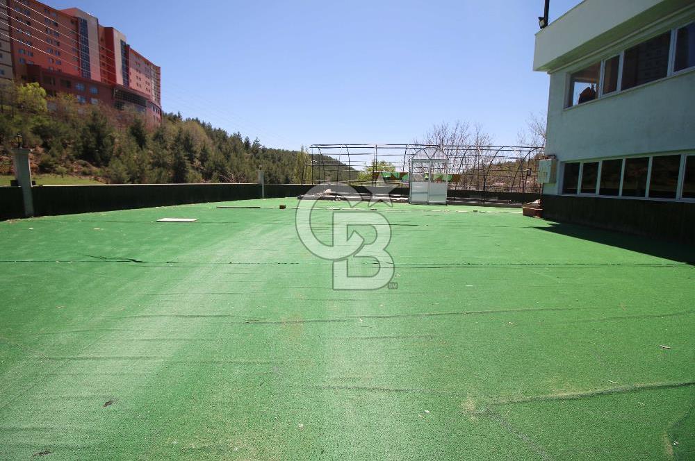 3.363 m² DEV TİCARİ ALAN: AKARYAKIT ,RESTAURANT VE TELEFERİK...