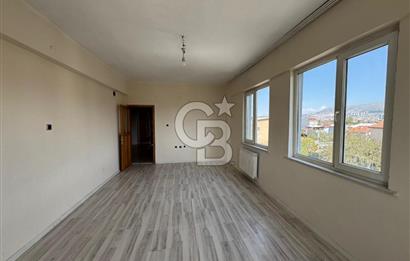 COLDWELL BANKER SAFİR'den YEŞİLTEPE de 3+1 KİRALIK DAİRE