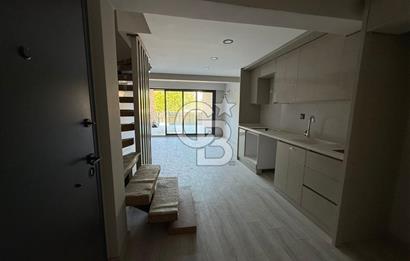 KUŞADASI MÜSTAKİL HAVUZLU DUBLEKS SATILIK 3+1 DAİRE 