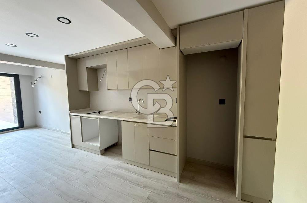 KUŞADASI MÜSTAKİL HAVUZLU DUBLEKS SATILIK 3+1 DAİRE 