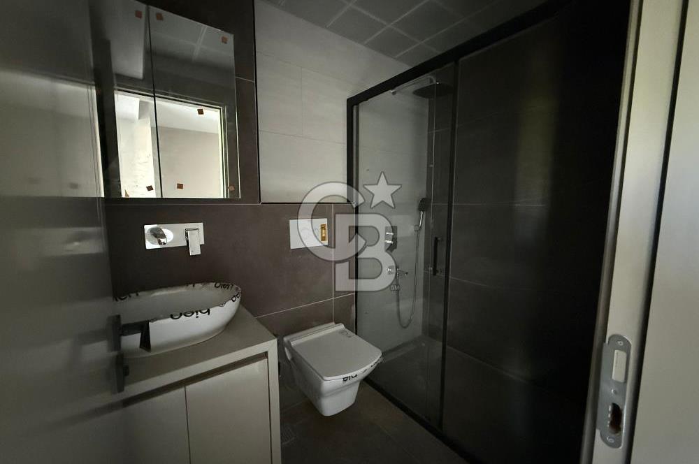 KUŞADASI MÜSTAKİL HAVUZLU DUBLEKS SATILIK 3+1 DAİRE 