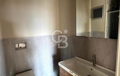 Cumhuriyet mahallesinde şehir ve deniz manzaralı 3+1 daire