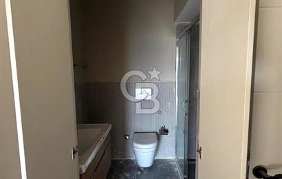 Cumhuriyet mahallesinde şehir ve deniz manzaralı 3+1 daire