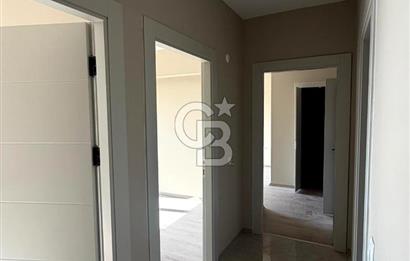 Cumhuriyet mahallesinde şehir ve deniz manzaralı 3+1 daire