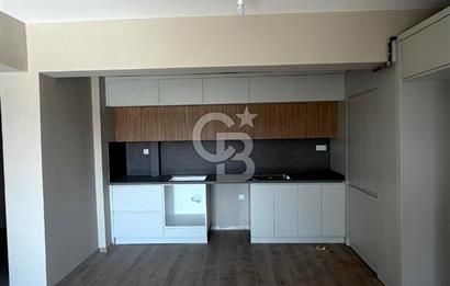 Cumhuriyet mahallesinde şehir ve deniz manzaralı 3+1 daire