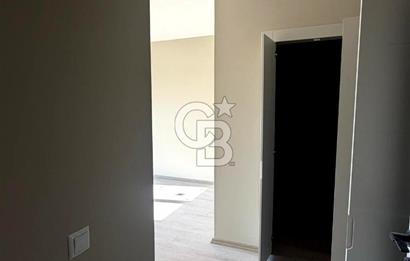 Cumhuriyet mahallesinde şehir ve deniz manzaralı 3+1 daire