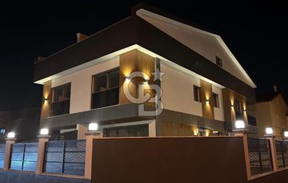 ALİAĞA YENİŞAKRAN 4+1 BAHÇELİ VE TERASLI SATILIK VİLLA
