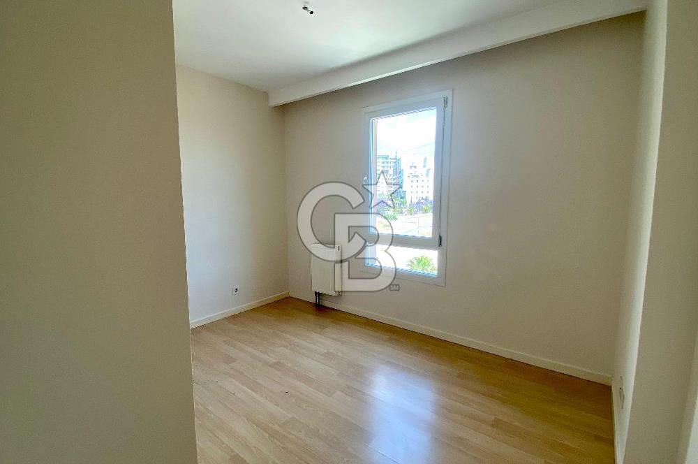 Soyak Siesta 2. Etap ta Havuz Cepheli 2+1 E Tipi Kiralık Daire