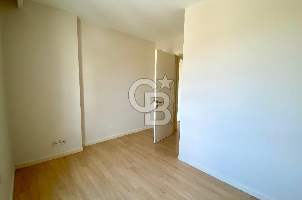 Soyak Siesta 2. Etap ta Havuz Cepheli 2+1 E Tipi Kiralık Daire