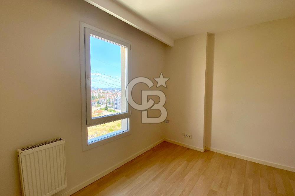 Soyak Siesta 2. Etap ta Havuz Cepheli 2+1 E Tipi Kiralık Daire