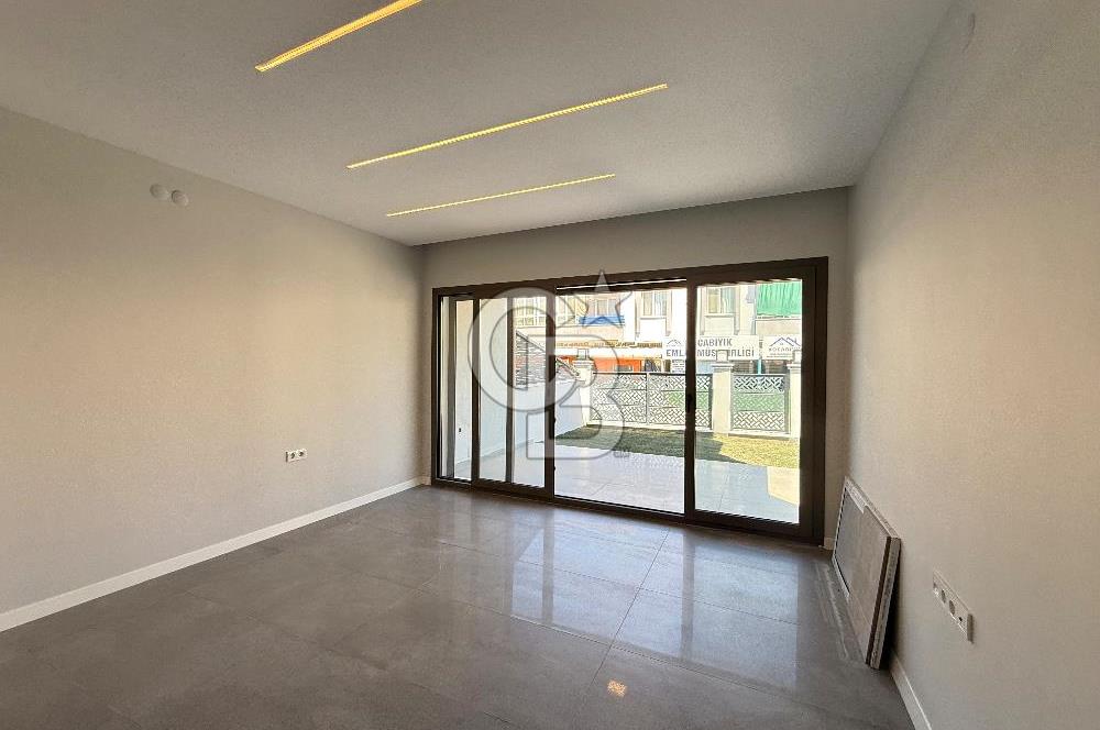 YENİŞAKRAN'DA DENİZE 150 M BAHÇELİ VE TERASLI SATILIK 4+1 VİLLA