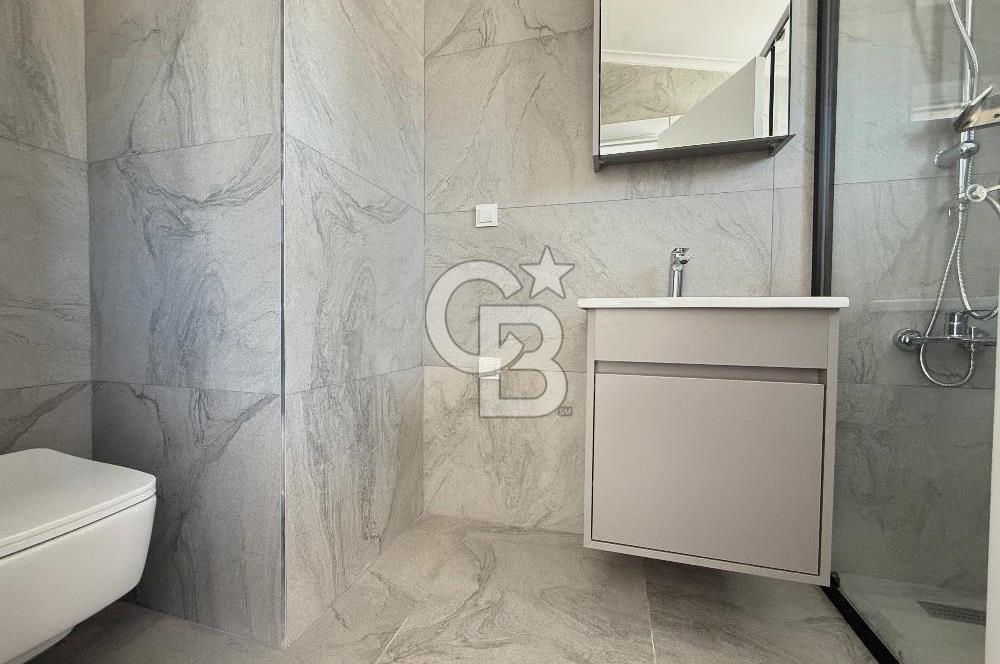 YENİŞAKRAN'DA DENİZE 150 M BAHÇELİ VE TERASLI SATILIK 4+1 VİLLA