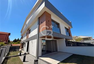 YENİŞAKRAN'DA DENİZE 150 M BAHÇELİ VE TERASLI SATILIK 4+1 VİLLA - 2 - 346826