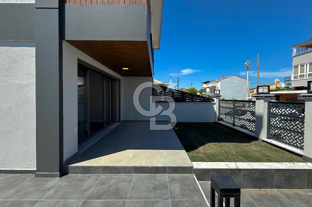 YENİŞAKRAN'DA DENİZE 150 M BAHÇELİ VE TERASLI SATILIK 4+1 VİLLA