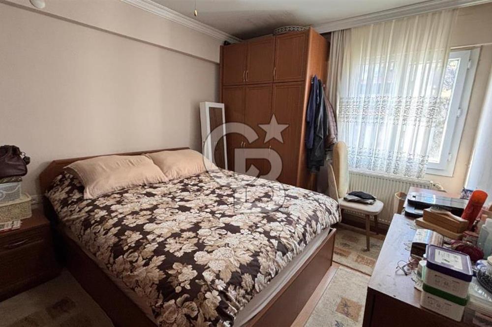 İzmir Çiğli Yakakent Mah. Deniz Manzaralı Satılık 3+1 Daire CB PH